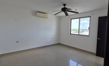 Casa en Venta y Renta en Campeche en Privada Residencial Lomas de las Flores 2