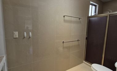 Casa en Venta y Renta en Campeche en Privada Residencial Lomas de las Flores 2