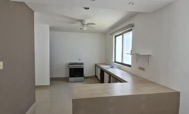 Casa en Venta y Renta en Campeche en Privada Residencial Lomas de las Flores 2