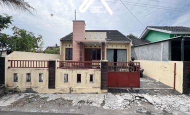 Sewa Rumah Purwomartani Utara Pasar Sidorejo 3 Kamar Tidur