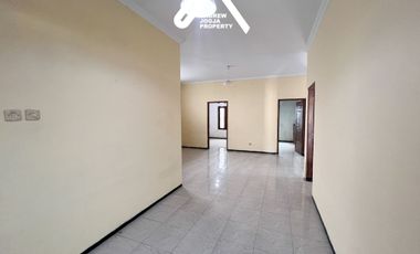 Sewa Rumah Purwomartani Utara Pasar Sidorejo 3 Kamar Tidur