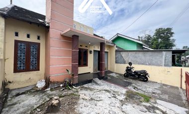 Sewa Rumah Purwomartani Utara Pasar Sidorejo 3 Kamar Tidur