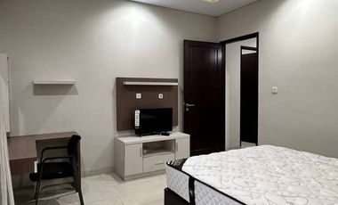 Disewakan Rumah Bagus Cluster Taman Simpruk Summerbliss Lippo Cikarang