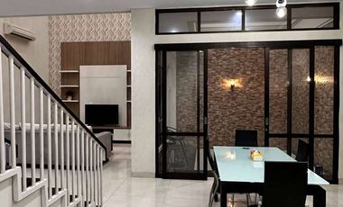 Disewakan Rumah Bagus Cluster Taman Simpruk Summerbliss Lippo Cikarang