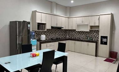 Disewakan Rumah Bagus Cluster Taman Simpruk Summerbliss Lippo Cikarang