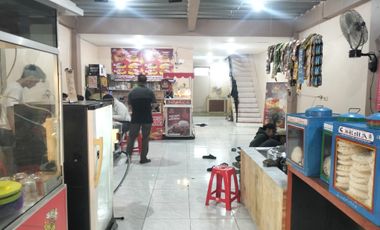 Foodcourt diarea super strategis Jakarta Timur