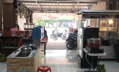 Foodcourt diarea super strategis Jakarta Timur