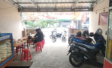 Foodcourt diarea super strategis Jakarta Timur
