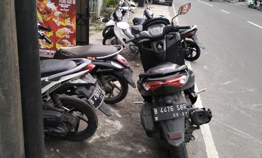 Foodcourt diarea super strategis Jakarta Timur