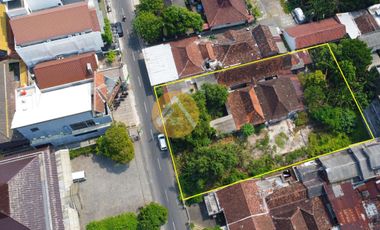 Tanah Tirtodipuran Mantrijeron Lokasi Ramai Wisatawan Lokal Dan Asing