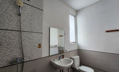 Disewakan rumah semi furnish royal residence, Surabaya barat