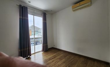 Disewakan rumah semi furnish royal residence, Surabaya barat