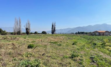 Vende hermosa parcela Plana, lugar protegido. Agua abundante