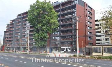 Local Comercial en Arriendo en Avda Las Condes/ Padre Hurtado