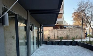 Local Comercial en Arriendo en Avda Las Condes/ Padre Hurtado