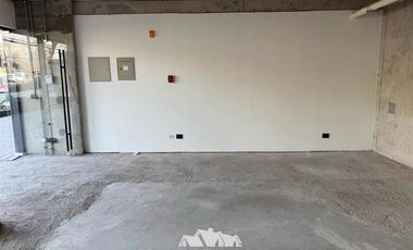 Local Comercial en Arriendo en Avda Las Condes/ Padre Hurtado