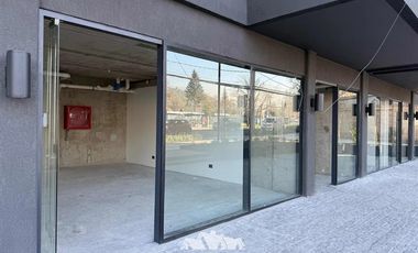 Local Comercial en Arriendo en Avda Las Condes/ Padre Hurtado