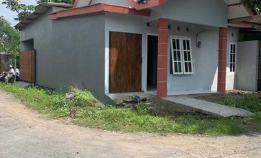 Dijual Rumah Minimalis Super Strategis di Nanasan Colomadu Luas 97m2!