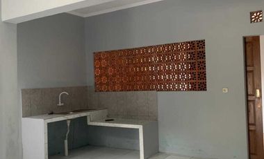 Dijual Rumah Minimalis Super Strategis di Nanasan Colomadu Luas 97m2!