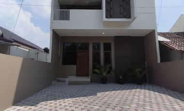 Rumah 2 Lantai Di Condongcatur, Dekat Pakuwon Mall