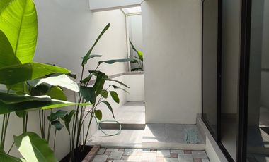 Rumah 2 Lantai Di Condongcatur, Dekat Pakuwon Mall