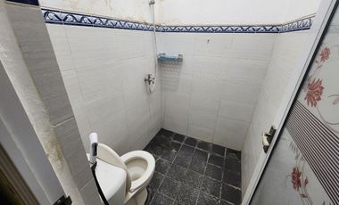 Rumah Luas 10dan Ruang Usaha beserta Kos Strategis Kawasan Potensial