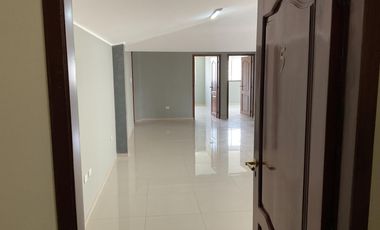 Venta Edificio 3 pisos con 5 departamentos en Urabá: ideal para inversión o renta. AH