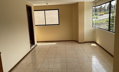 Venta Edificio 3 pisos con 5 departamentos en Urabá: ideal para inversión o renta. AH