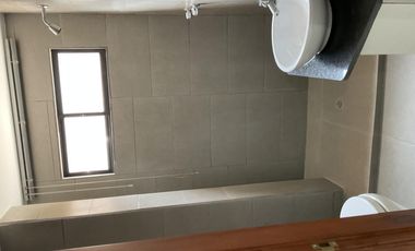 Venta Edificio 3 pisos con 5 departamentos en Urabá: ideal para inversión o renta. AH