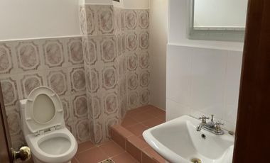 Venta Edificio 3 pisos con 5 departamentos en Urabá: ideal para inversión o renta. AH