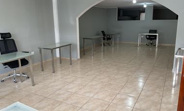 Venta Edificio 3 pisos con 5 departamentos en Urabá: ideal para inversión o renta. AH