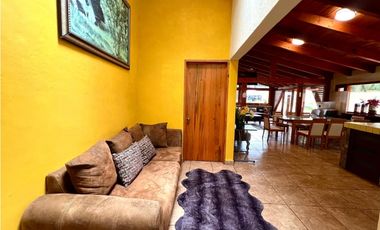 CASA EN VENTA EN FRACCIONAMIENTO TALO CERRO GORDO