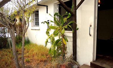 CASA IDEAL PARA REMODELAR EN BARRIO RESIDENCIAL DE TALAGANTE