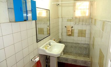 CASA IDEAL PARA REMODELAR EN BARRIO RESIDENCIAL DE TALAGANTE