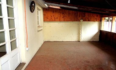 CASA IDEAL PARA REMODELAR EN BARRIO RESIDENCIAL DE TALAGANTE