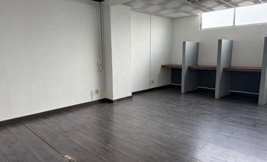 *Oficina en RENTA sobre Boulevard García de León en Morelia.