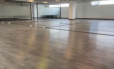 *Oficina en RENTA sobre Boulevard García de León en Morelia.