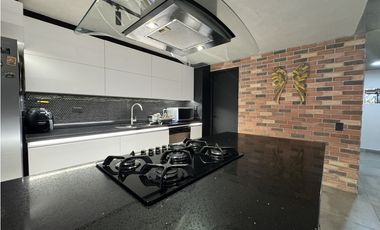 ✨ Tu refugio urbano con alma industrial ✨