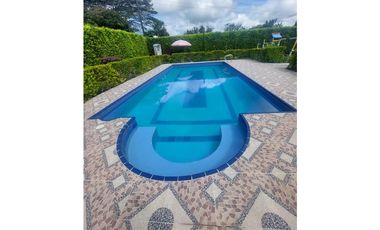 EN VENTA CASA CAMPESTRE INDEPENDIENTE ENTRE ALCALA Y QUIMBAYA