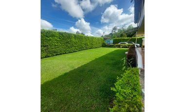 EN VENTA CASA CAMPESTRE INDEPENDIENTE ENTRE ALCALA Y QUIMBAYA