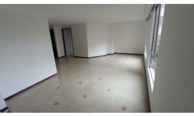 Apartamento amplio en la Mota Belen