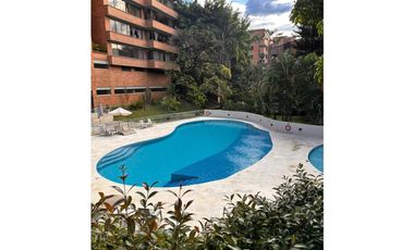 Amoblado ESPECTACULAR PH Poblado 2 niveles piso 7