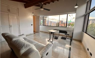 Amoblado ESPECTACULAR PH Poblado 2 niveles piso 7