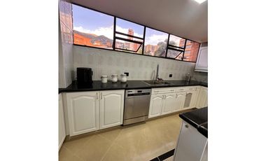 Amoblado ESPECTACULAR PH Poblado 2 niveles piso 7