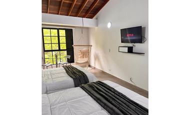 Amoblado HERMOSO Estudio Tipo Loft Laureles cerca a la 70