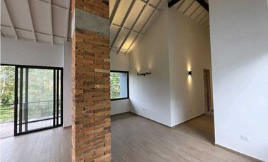 CASA FINCA EN ARRIENDO UBICADO EN EL RETIRO, SECTOR LA MARIA