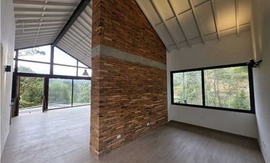 CASA FINCA EN ARRIENDO UBICADO EN EL RETIRO, SECTOR LA MARIA