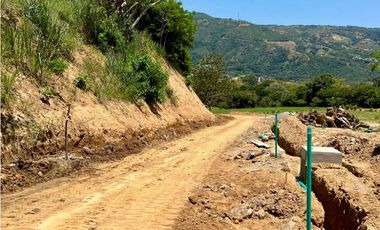 Lote en unidad cerrada en San Jerónimo