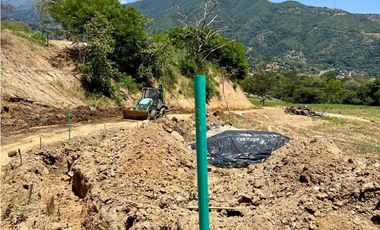 Lote en unidad cerrada en San Jerónimo