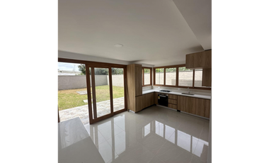 Linda Casa Campestre para estrenar- Mazo- Santa Elena